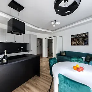 Kazou Arkadia Apartment Warsaw